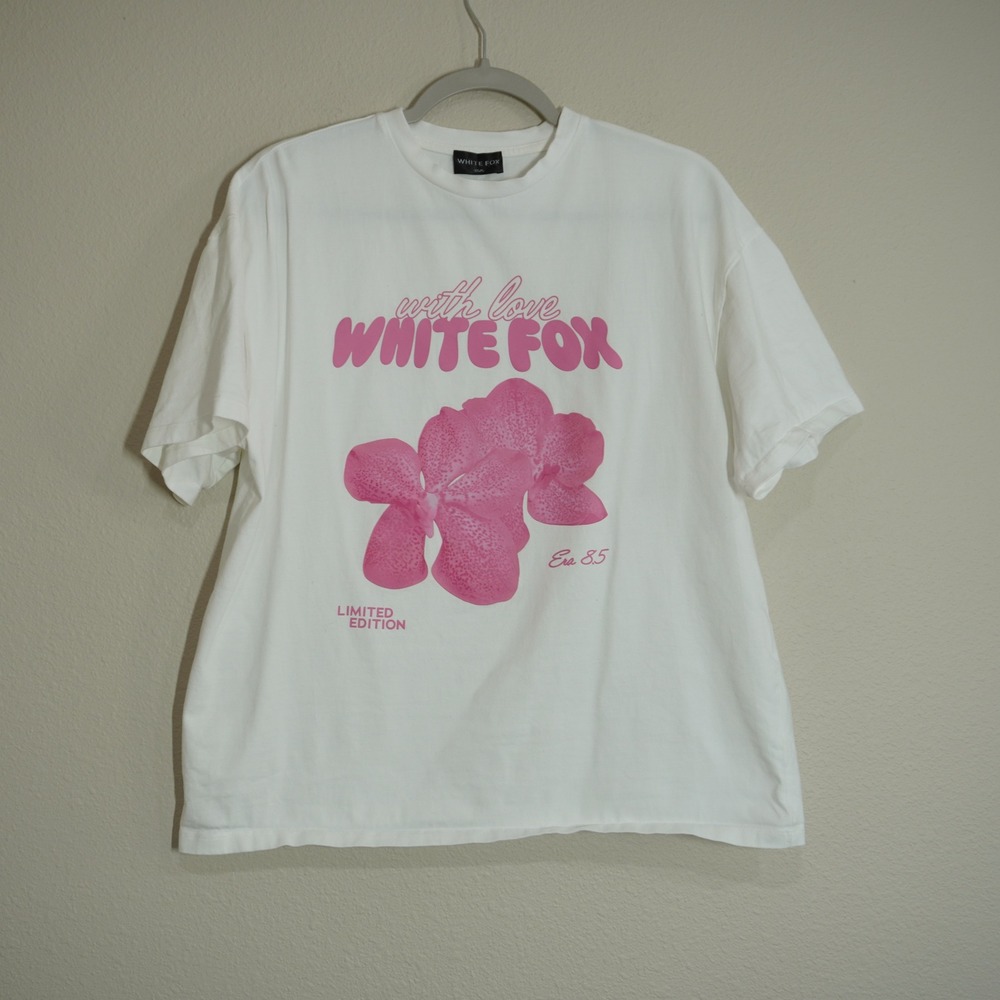 White Fox Oversized XS/S Graphic Tee White Limited Edition Pink Orchid Floral